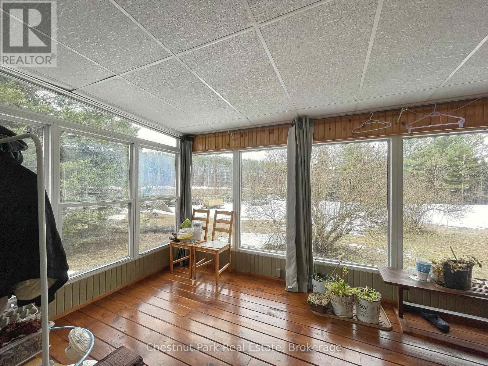 542310 Concession 14 Ndr, West Grey, Ontario  N0G 1R0 - Photo 11 - X12026135