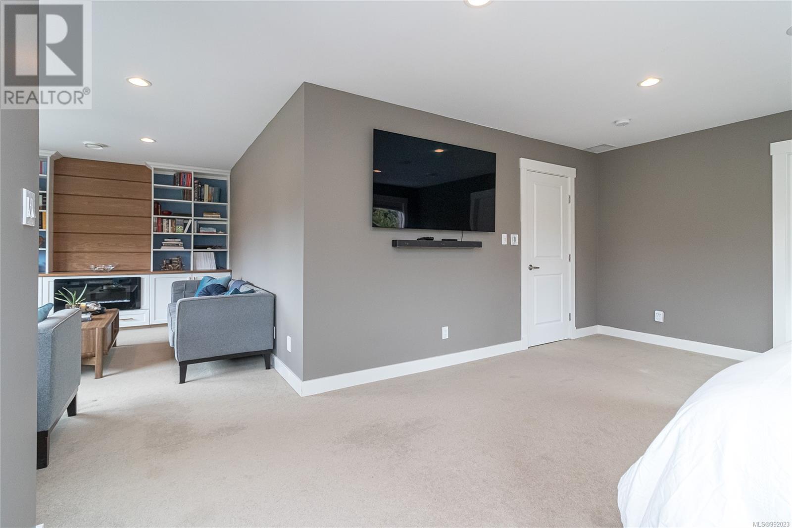 Property at 1850 El Sereno Dr image 1