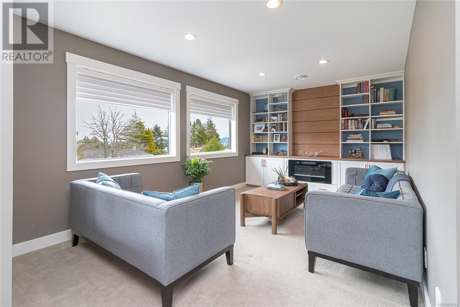 1850 El Sereno Dr, Saanich, British Columbia  V8N 2S5 - Photo 33 - 992023