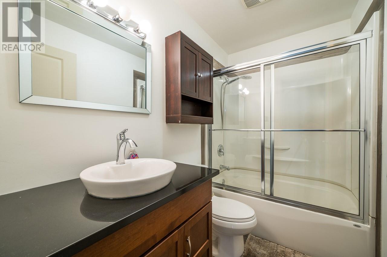 4085 Yellowhead Highway, Kamloops, British Columbia  V2H 1K7 - Photo 8 - 10339283
