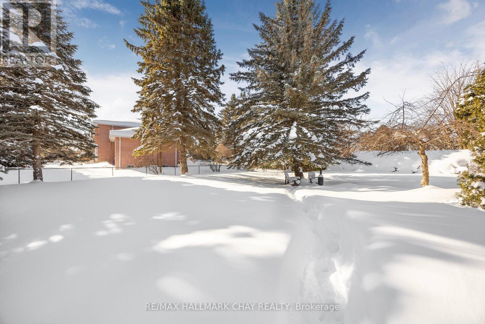1 Ramsden Crescent, East Gwillimbury, Ontario  L0G 1V0 - Photo 38 - N11999929