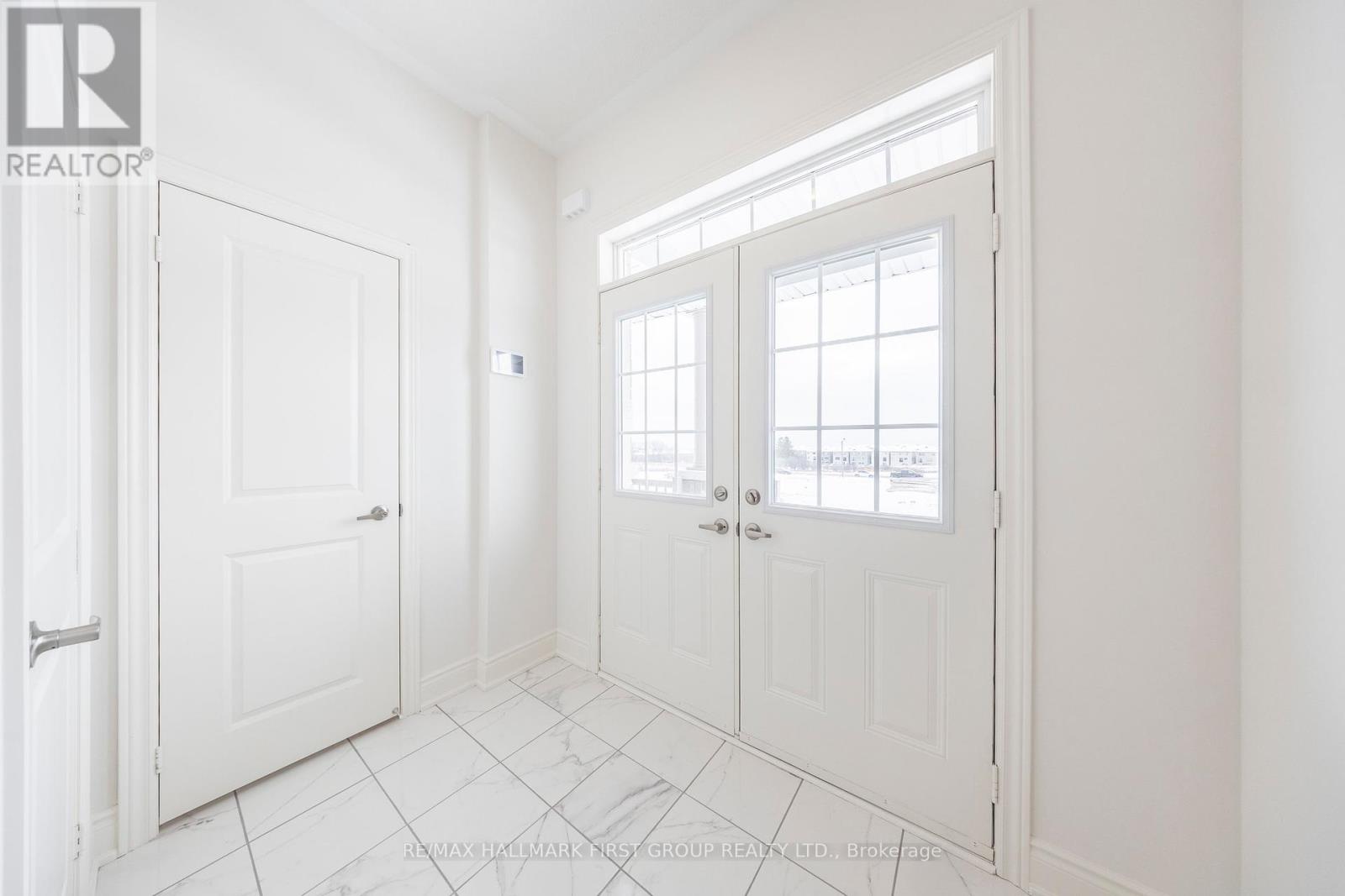 Property at 2193 CRYSTAL DRIVE image 4