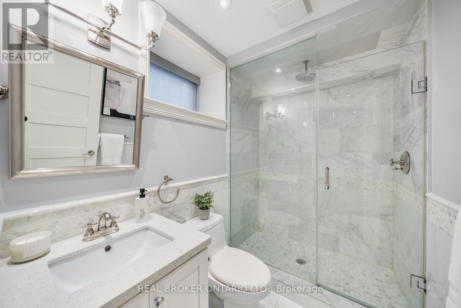 194 Lee Avenue, Toronto, Ontario  M4E 2P3 - Photo 26 - E12026145