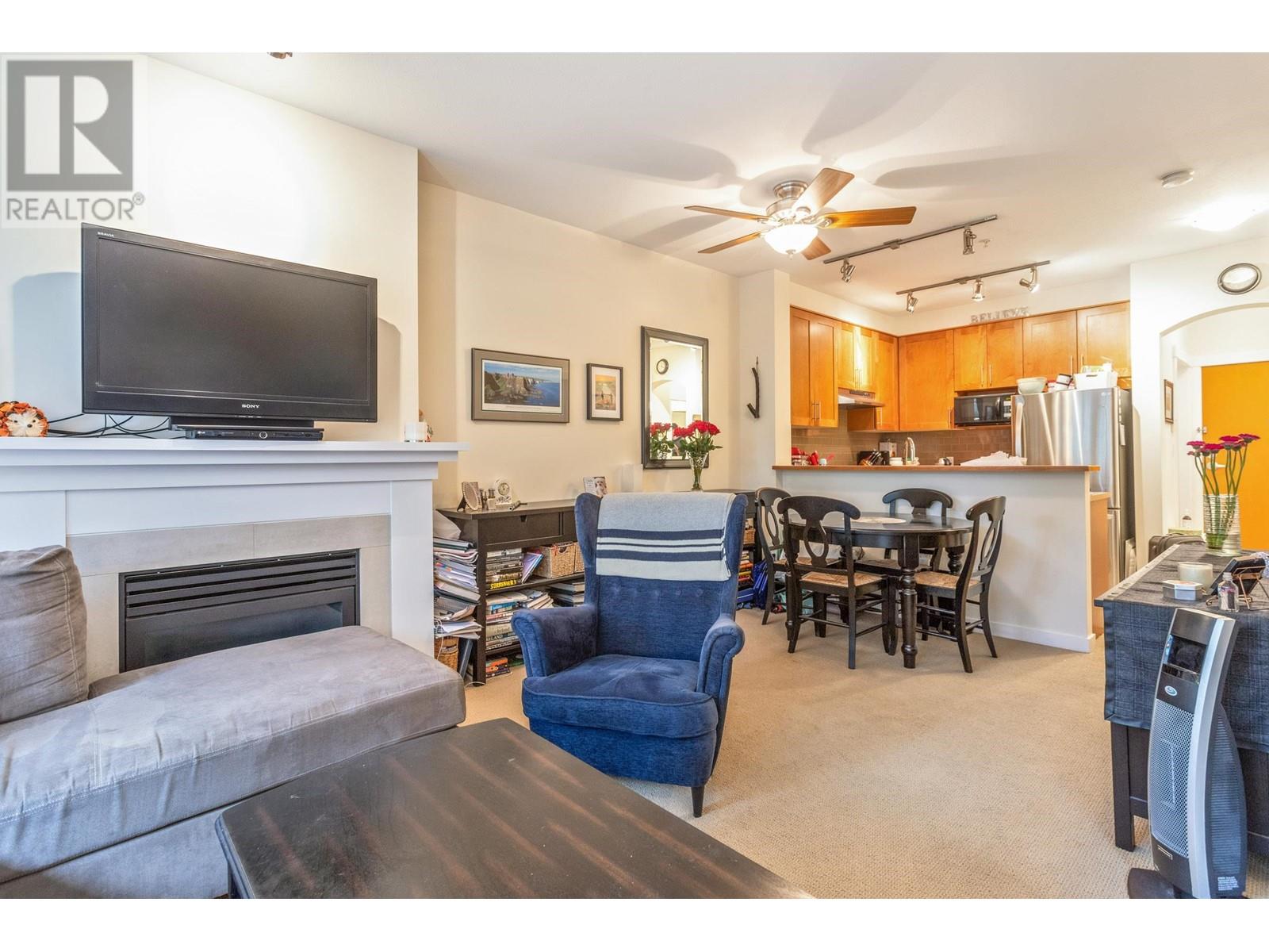 101 4883 Maclure Mews, Vancouver, British Columbia  V6J 5M8 - Photo 4 - R2976401
