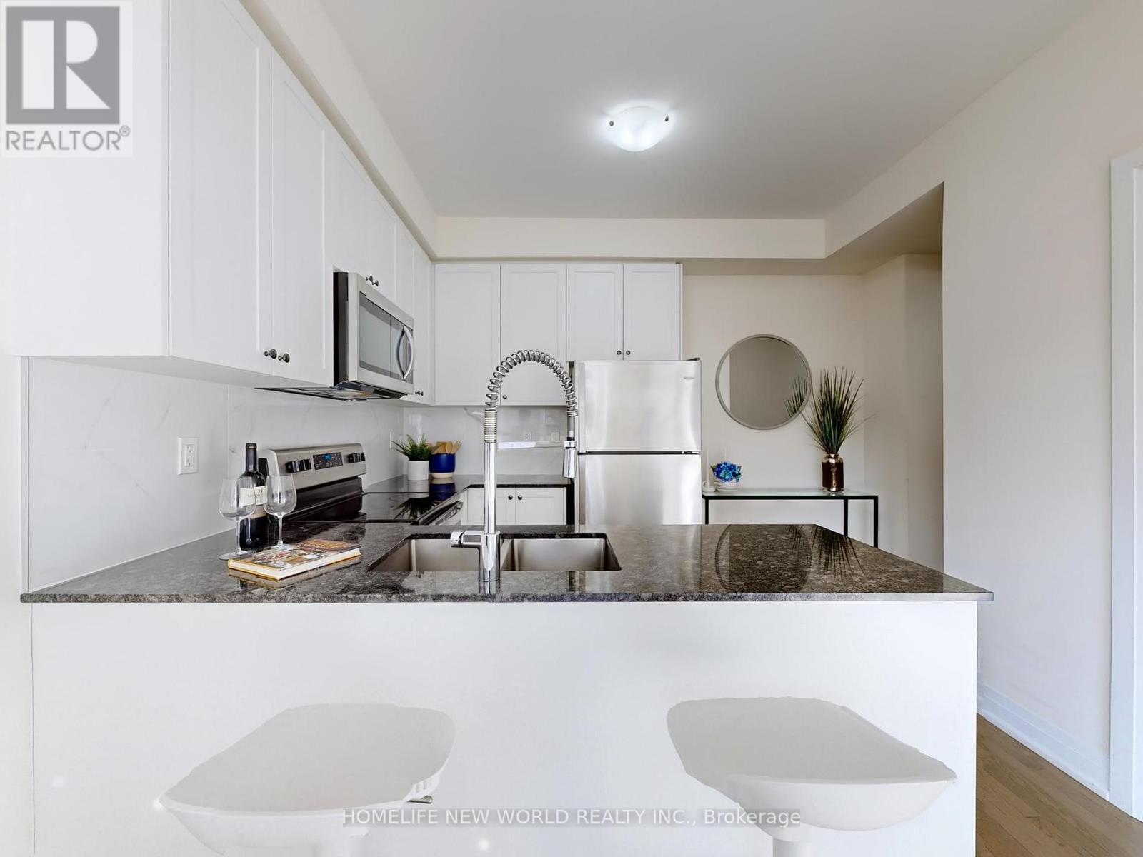 39 - 717 Lawrence Avenue W, Toronto, Ontario  M6A 0C6 - Photo 10 - W12026198