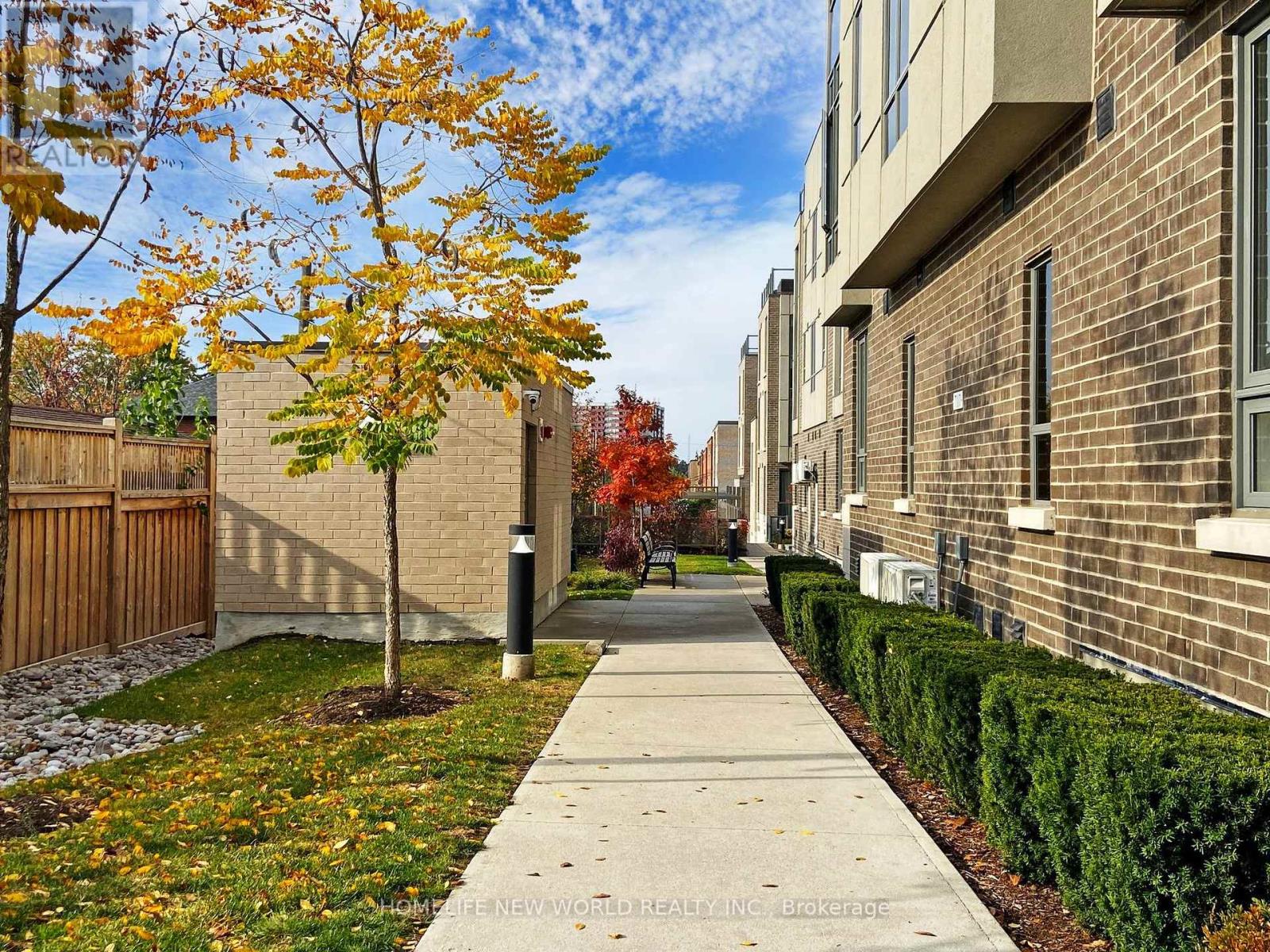 39 - 717 Lawrence Avenue W, Toronto, Ontario  M6A 0C6 - Photo 24 - W12026198