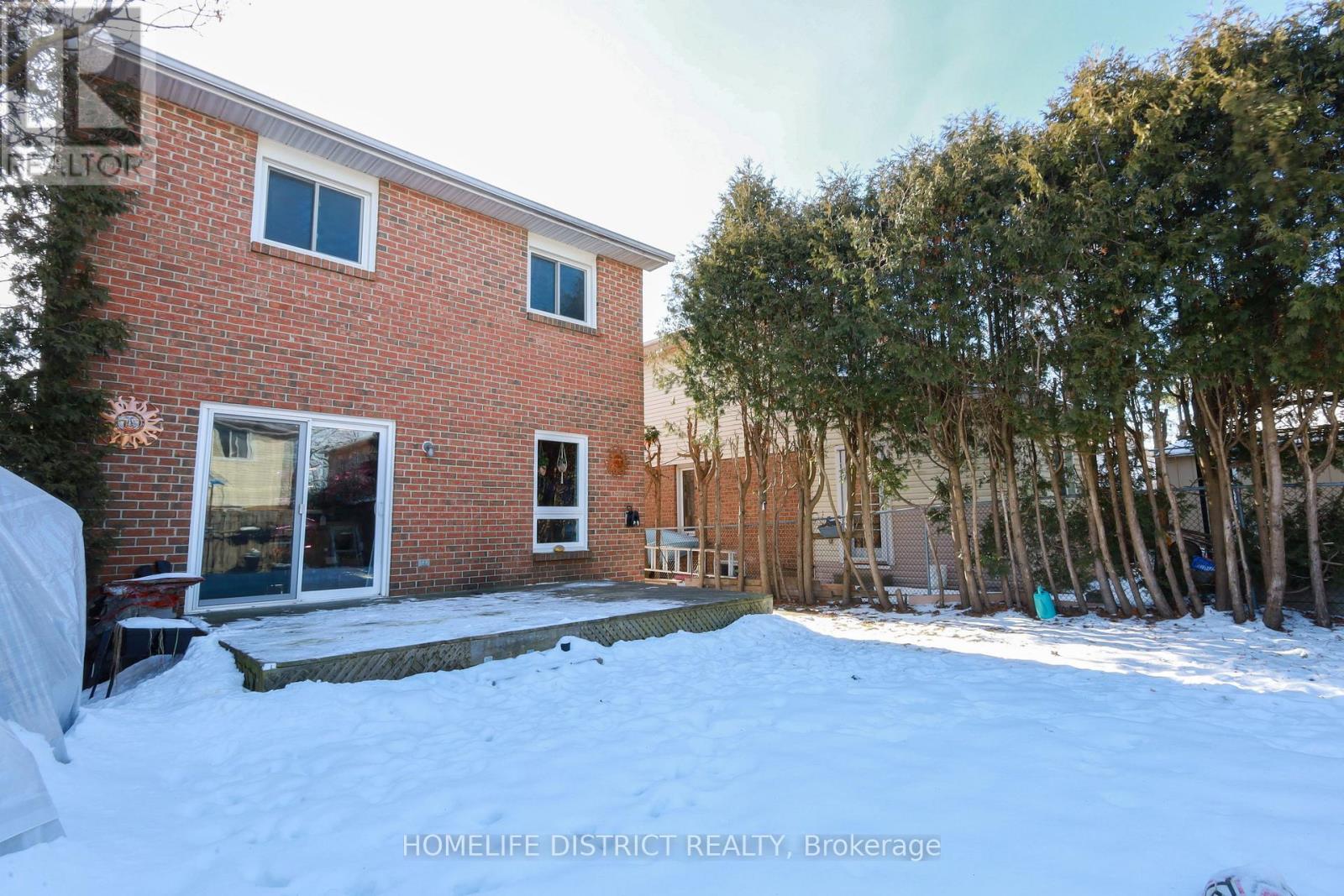 12 Summertime Court, Brampton, Ontario  L6Z 2B4 - Photo 20 - W11946339