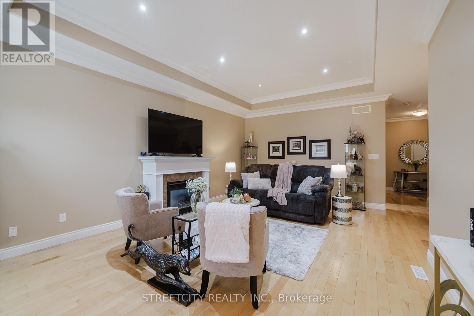 Property at 15 - 2615 COLONEL TALBOT ROAD image 4