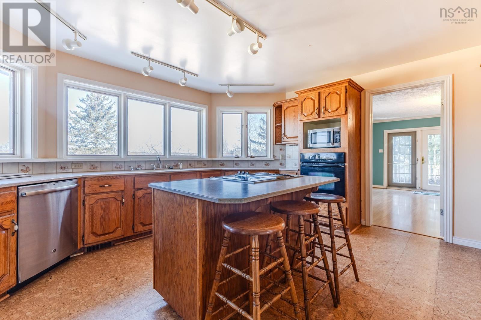 337 College Road, Bible Hill, Nova Scotia  B2N 2P7 - Photo 8 - 202505181