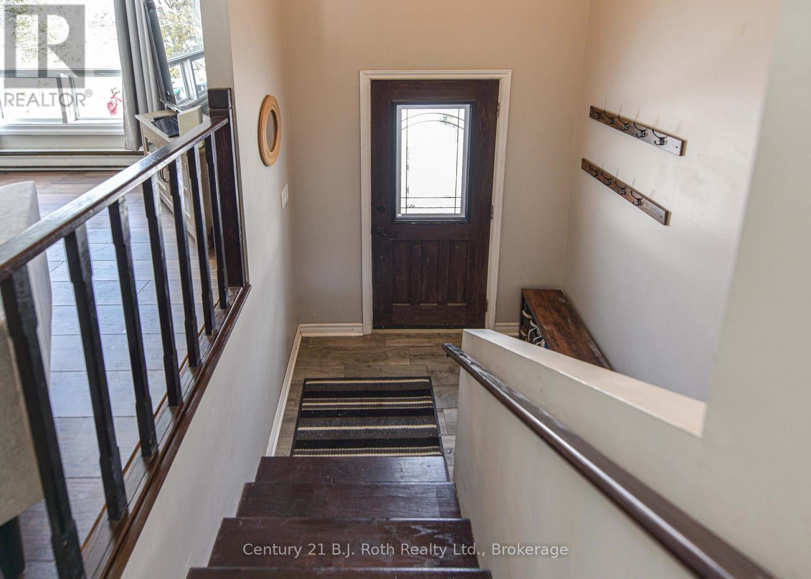 10 Conder Drive, Oro-Medonte, Ontario  L0K 1E0 - Photo 4 - S12026310