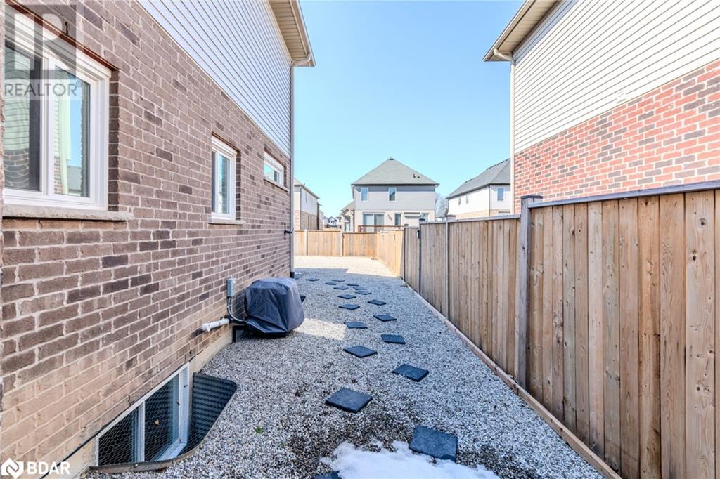 7787 Hanniwell Street, Niagara Falls, Ontario  L2G 0H5 - Photo 40 - 40707230