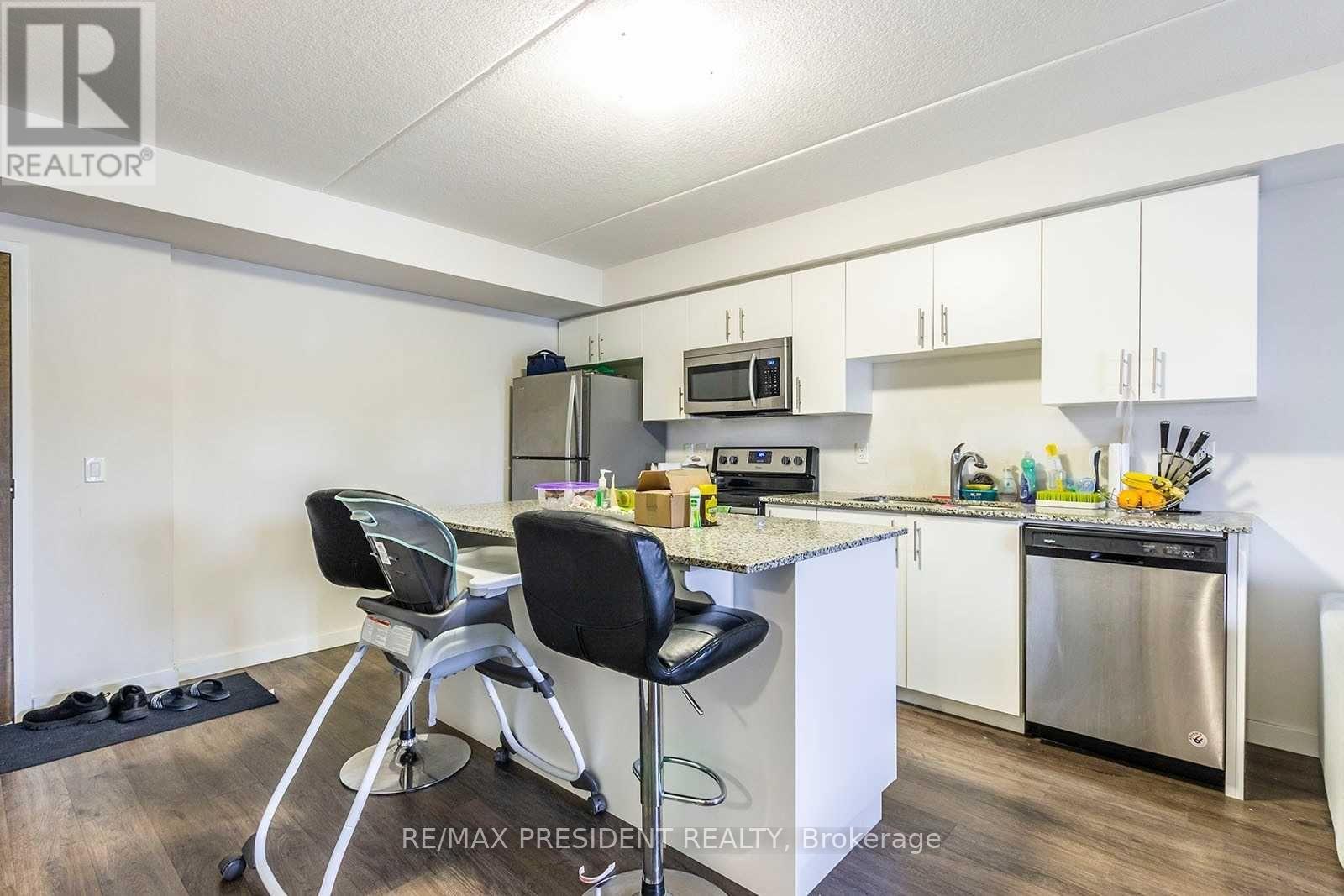 Property at 303 - 25 KAY CRESCENT image 5