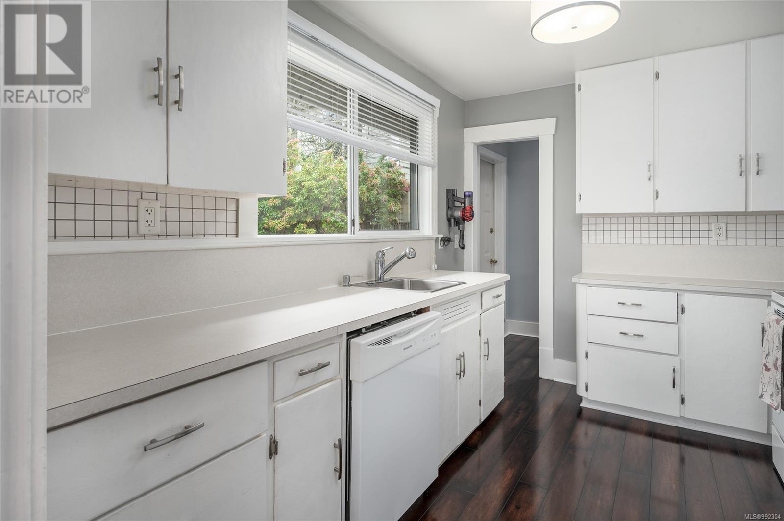 Property at 561 Stewart Ave image 5