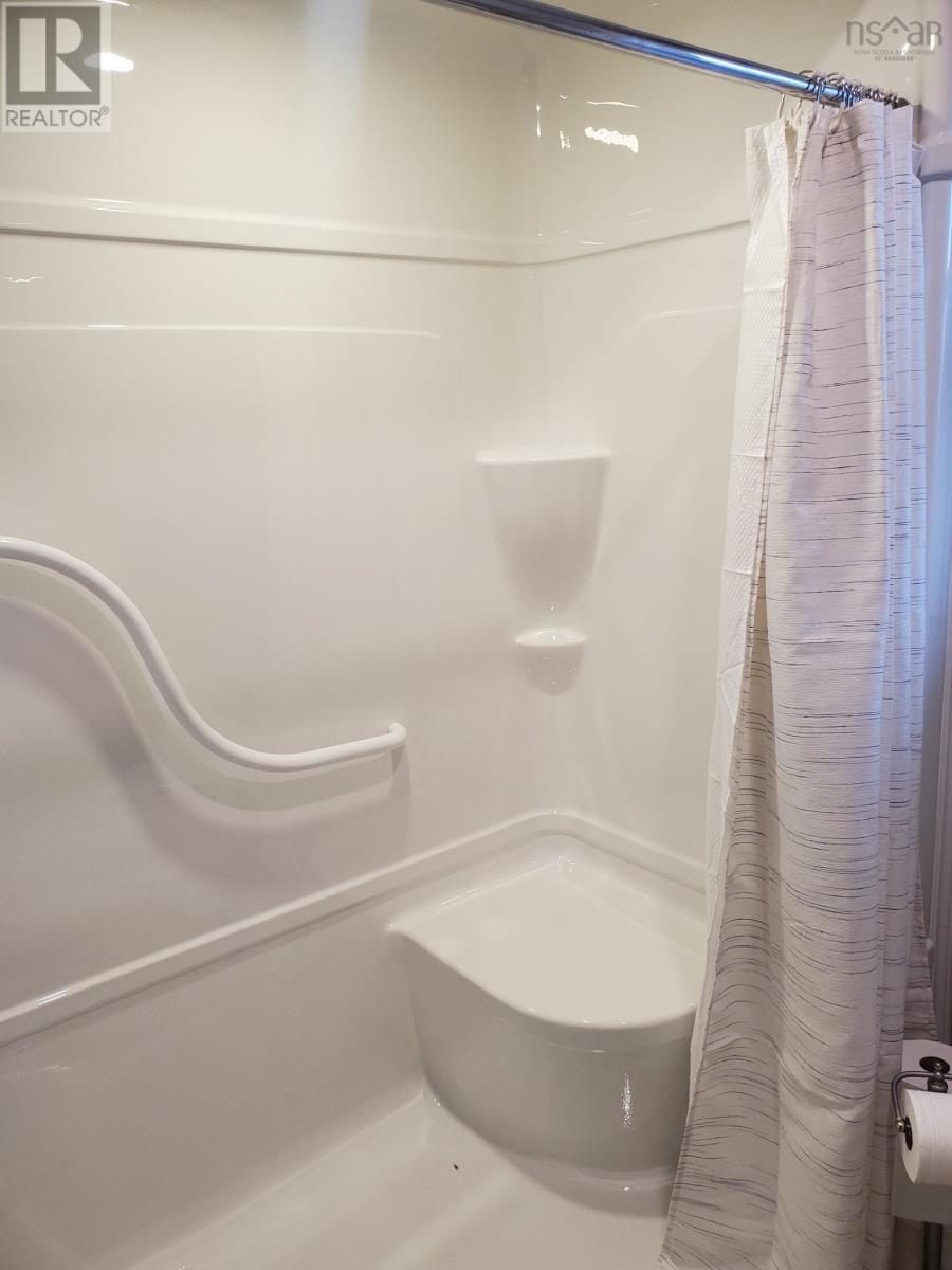 321 Cole Harbour Village Road, Cole Harbour, Nova Scotia  B0H 1T0 - Photo 13 - 202505182