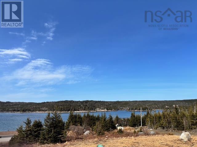 321 Cole Harbour Village Road, Cole Harbour, Nova Scotia  B0H 1T0 - Photo 2 - 202505182