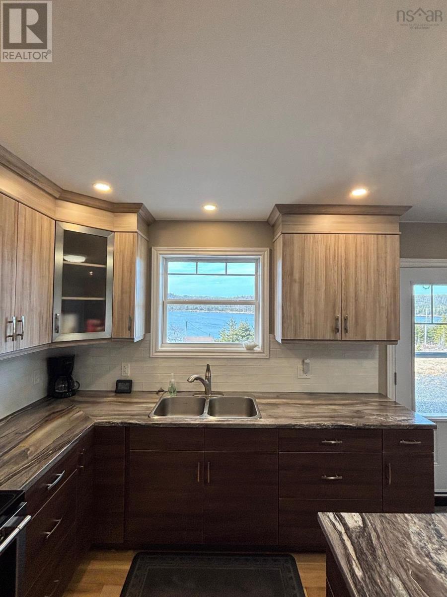 321 Cole Harbour Village Road, Cole Harbour, Nova Scotia  B0H 1T0 - Photo 9 - 202505182