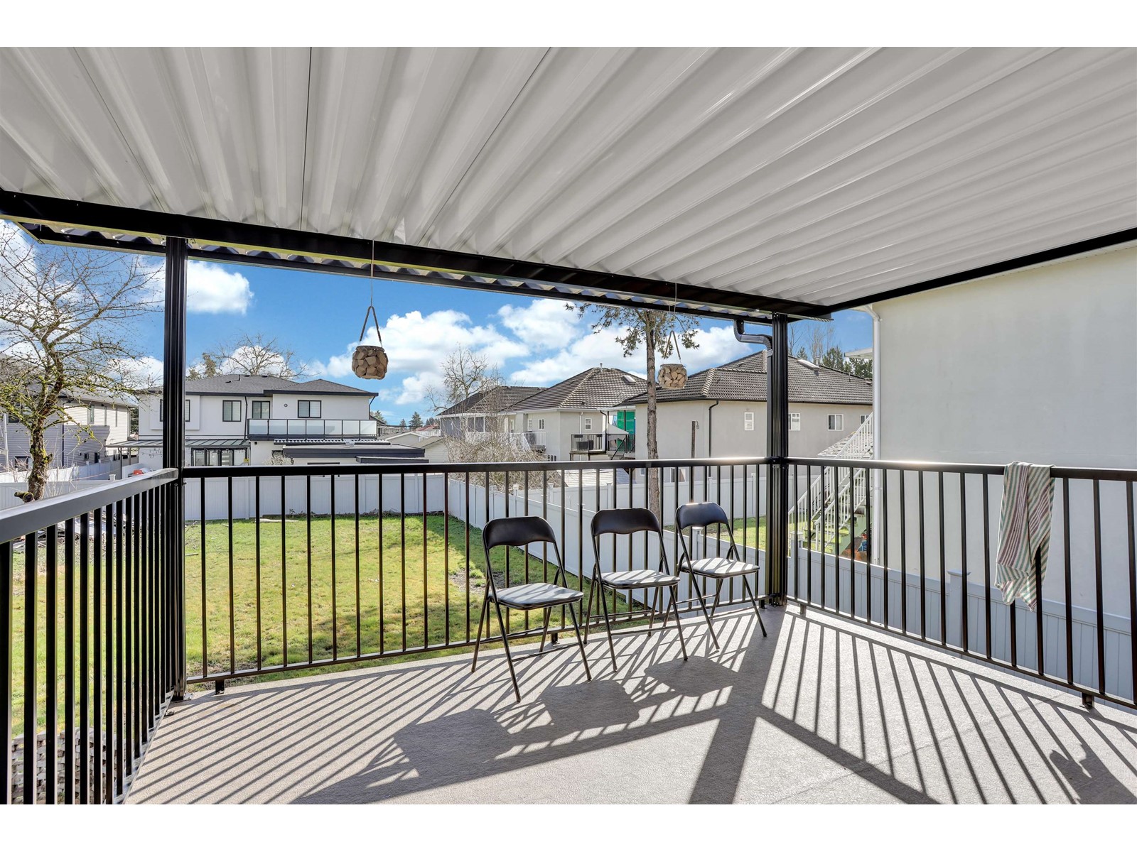 9024 123a Street, Surrey, British Columbia  V3V 6K3 - Photo 8 - R2978494