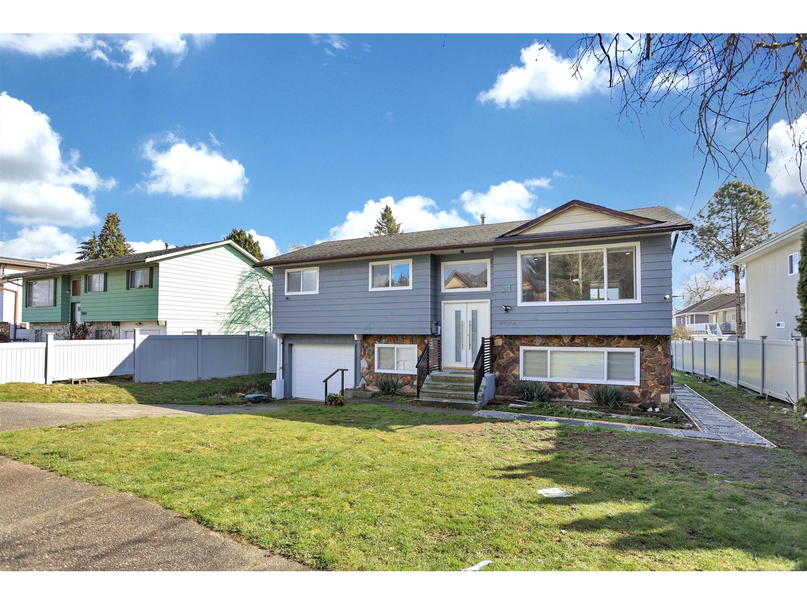 9024 123a Street, Surrey, British Columbia  V3V 6K3 - Photo 1 - R2978494