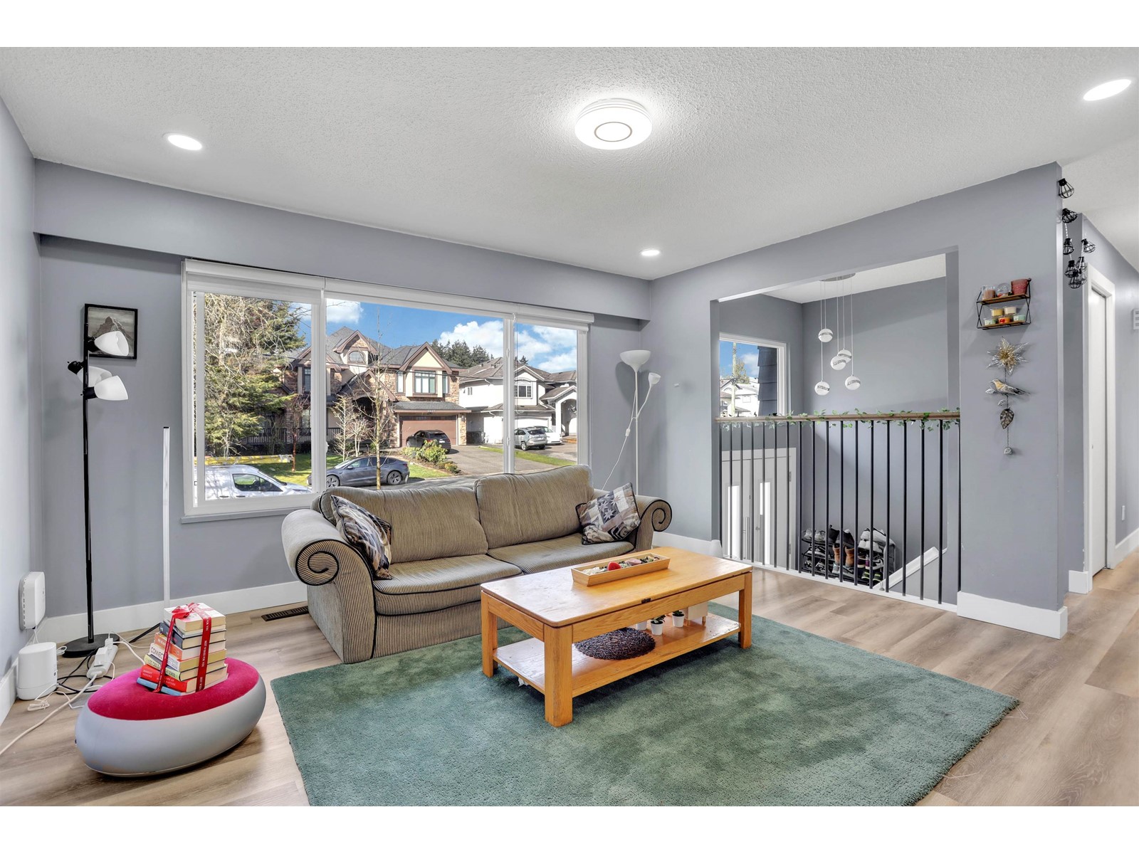 9024 123a Street, Surrey, British Columbia  V3V 6K3 - Photo 2 - R2978494