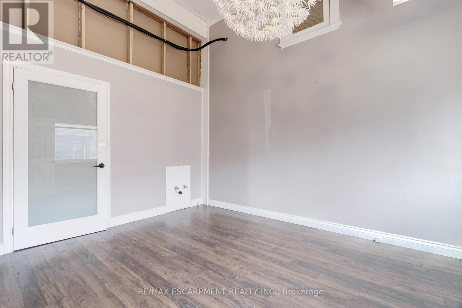 14b - 111 Sherwood Drive, Brantford, Ontario  N3T 6J9 - Photo 5 - X12026266