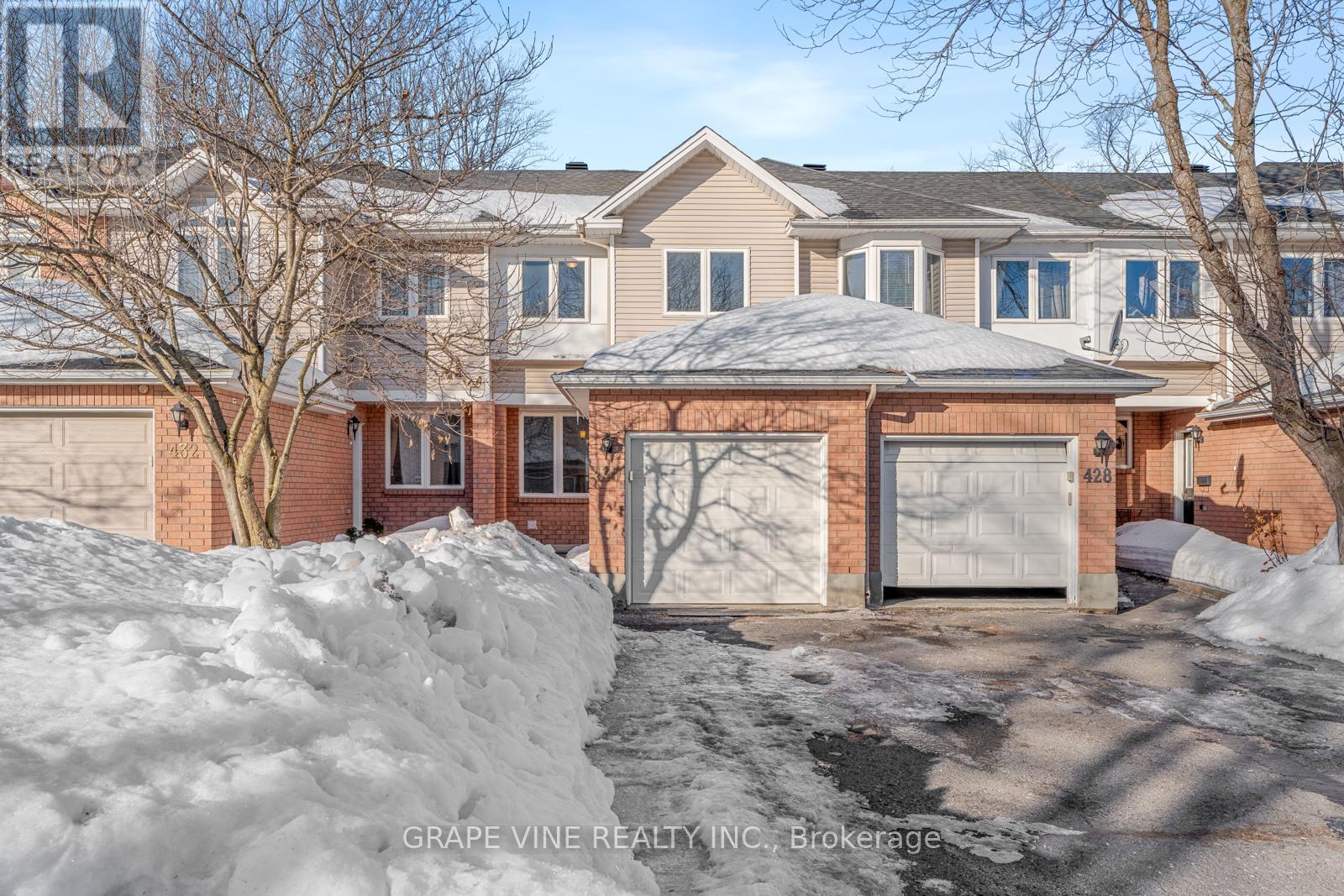 Property at 430 LAWLER CRESCENT image 1