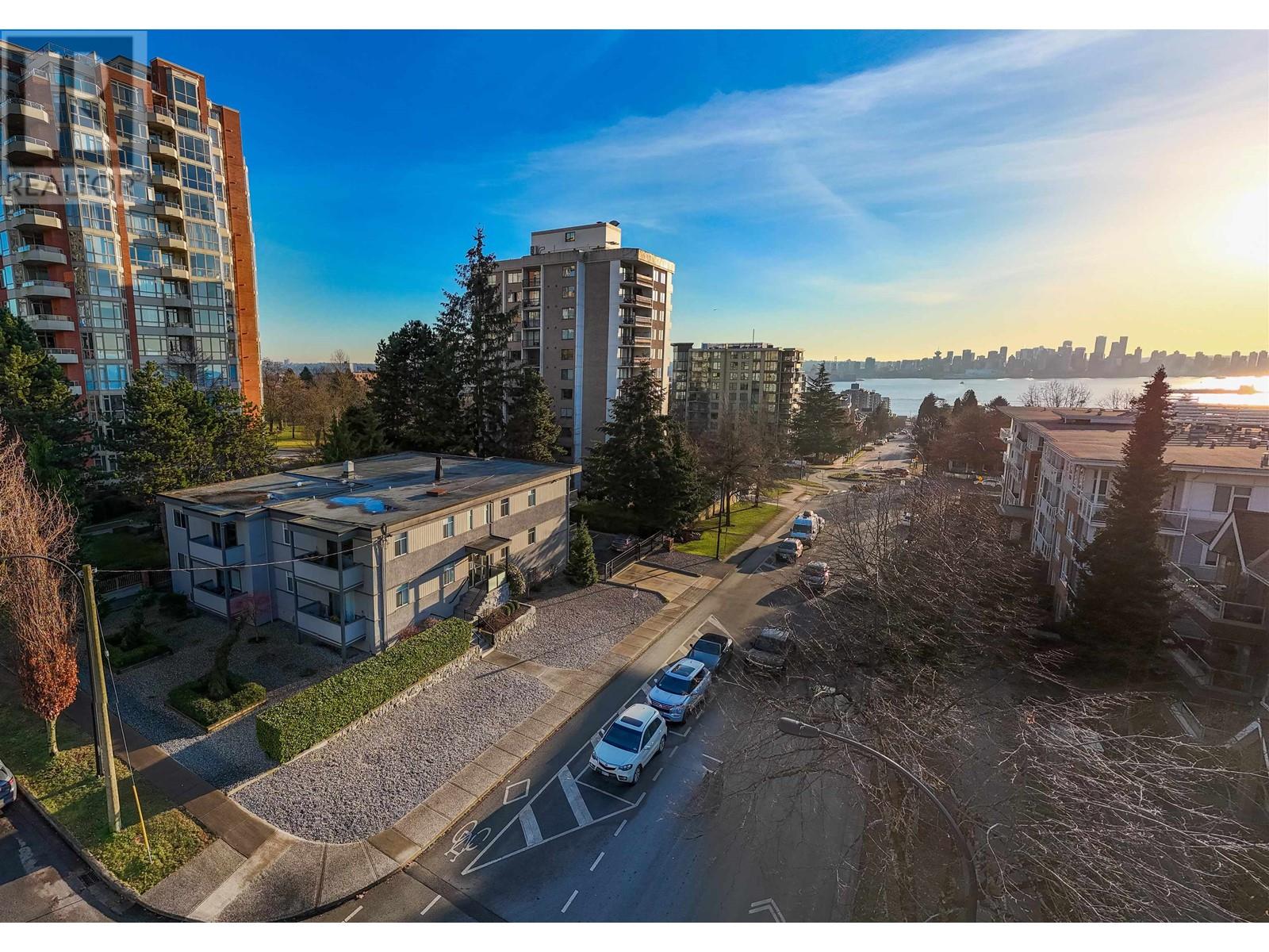 748 Chesterfield Avenue, North Vancouver, British Columbia  V7M 2M6 - Photo 26 - R2979073