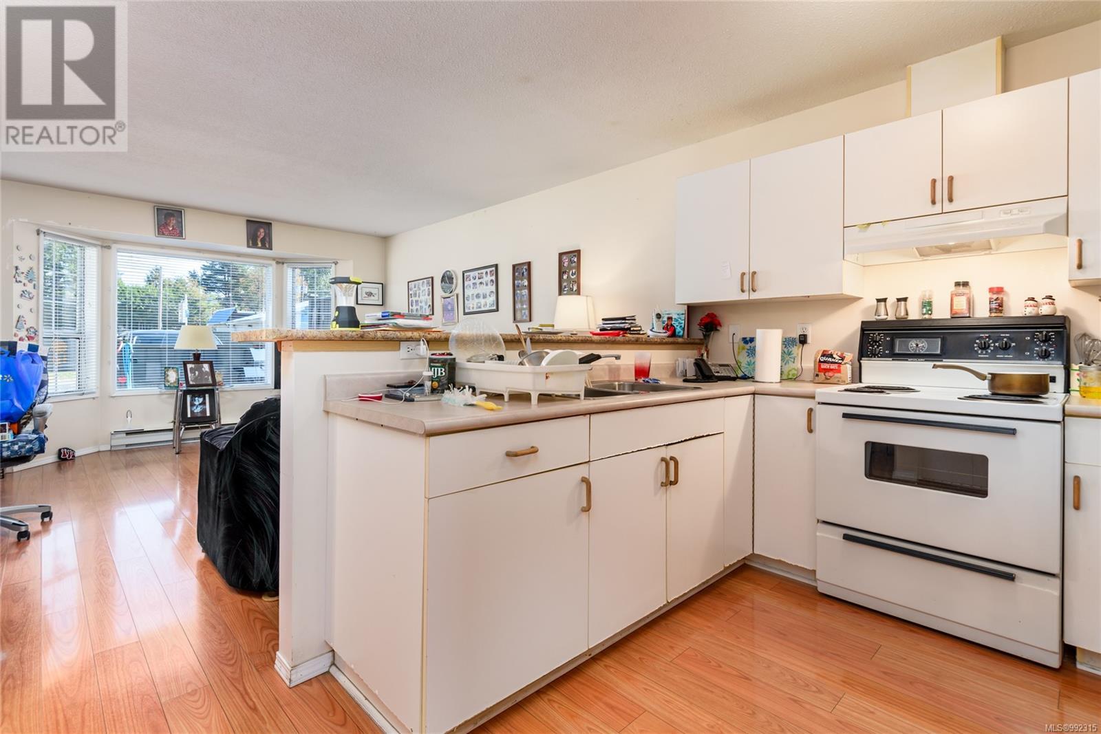 Property at 21 1335 13th St image 4