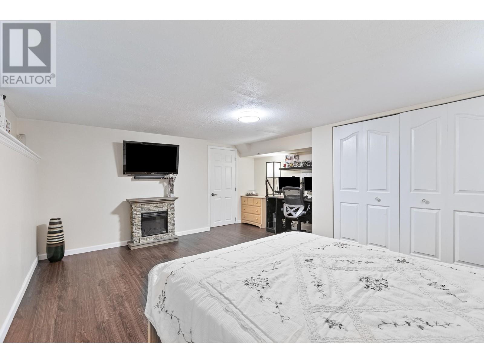 19073 117a Avenue, Pitt Meadows, British Columbia  V3Y 1Y5 - Photo 22 - R2979068