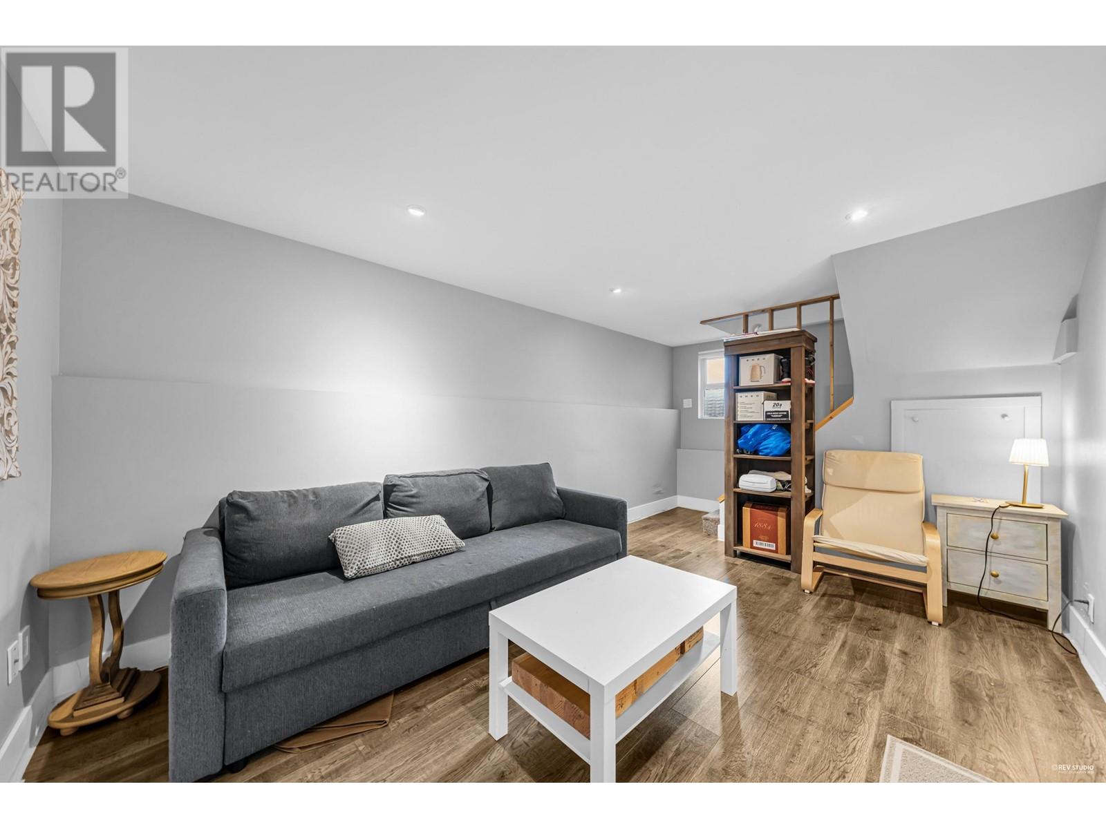 857 E 12th Street, North Vancouver, British Columbia  V7L 2L2 - Photo 25 - R2979129