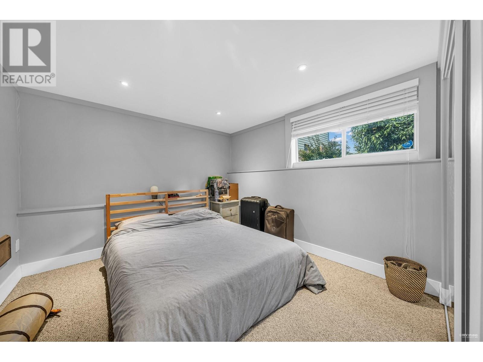 857 E 12th Street, North Vancouver, British Columbia  V7L 2L2 - Photo 31 - R2979129