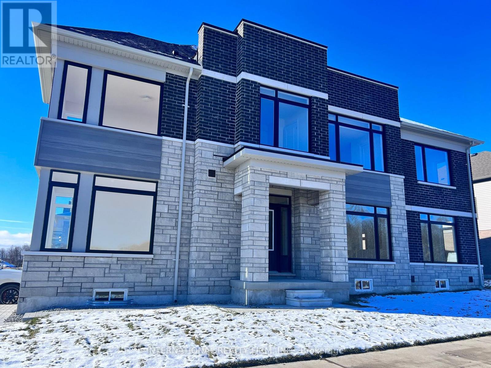Property at 8 ZABA ROAD image 1