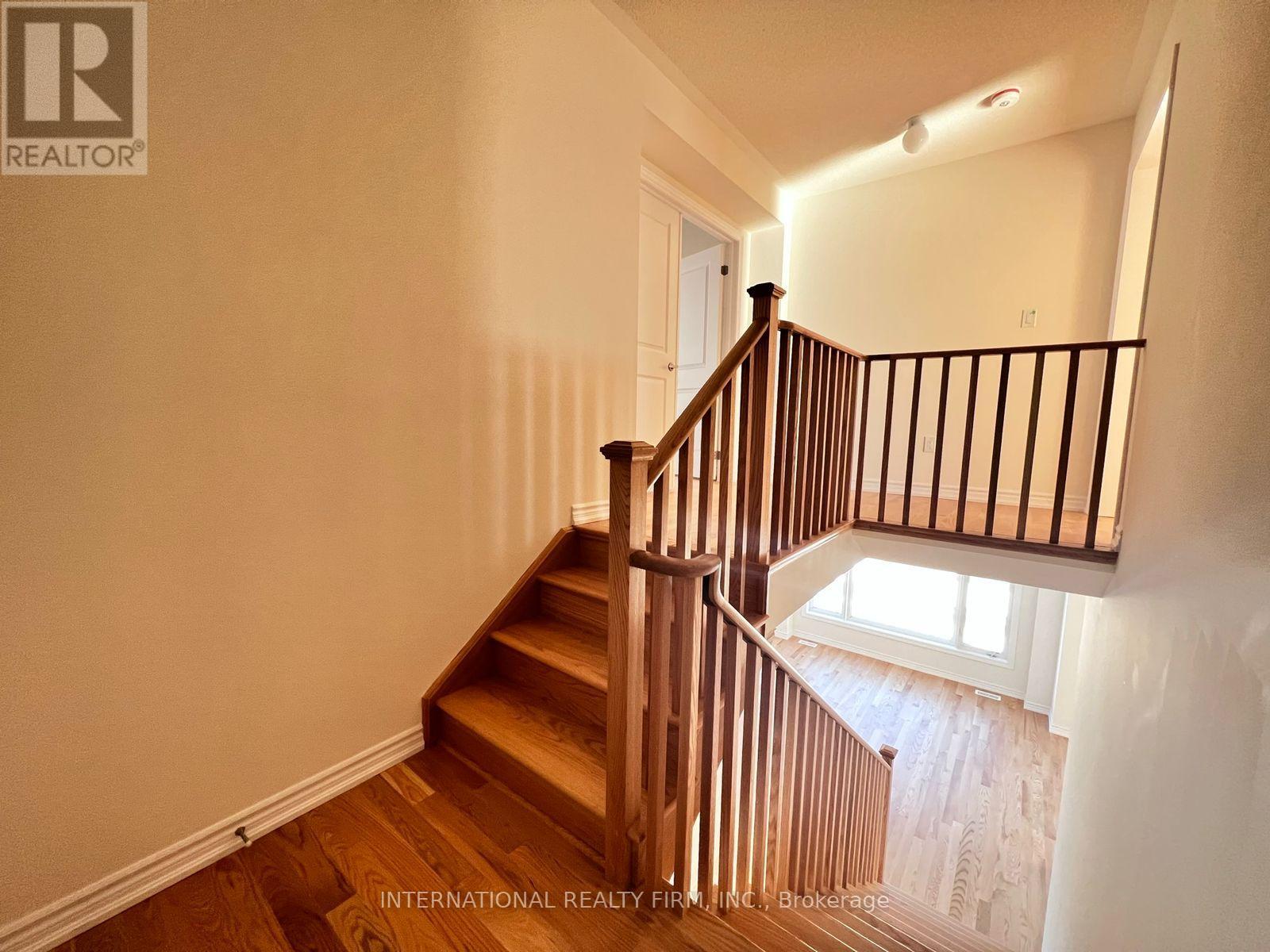 8 Zaba Road, Barrie, Ontario  L9J 0L9 - Photo 12 - S12026383