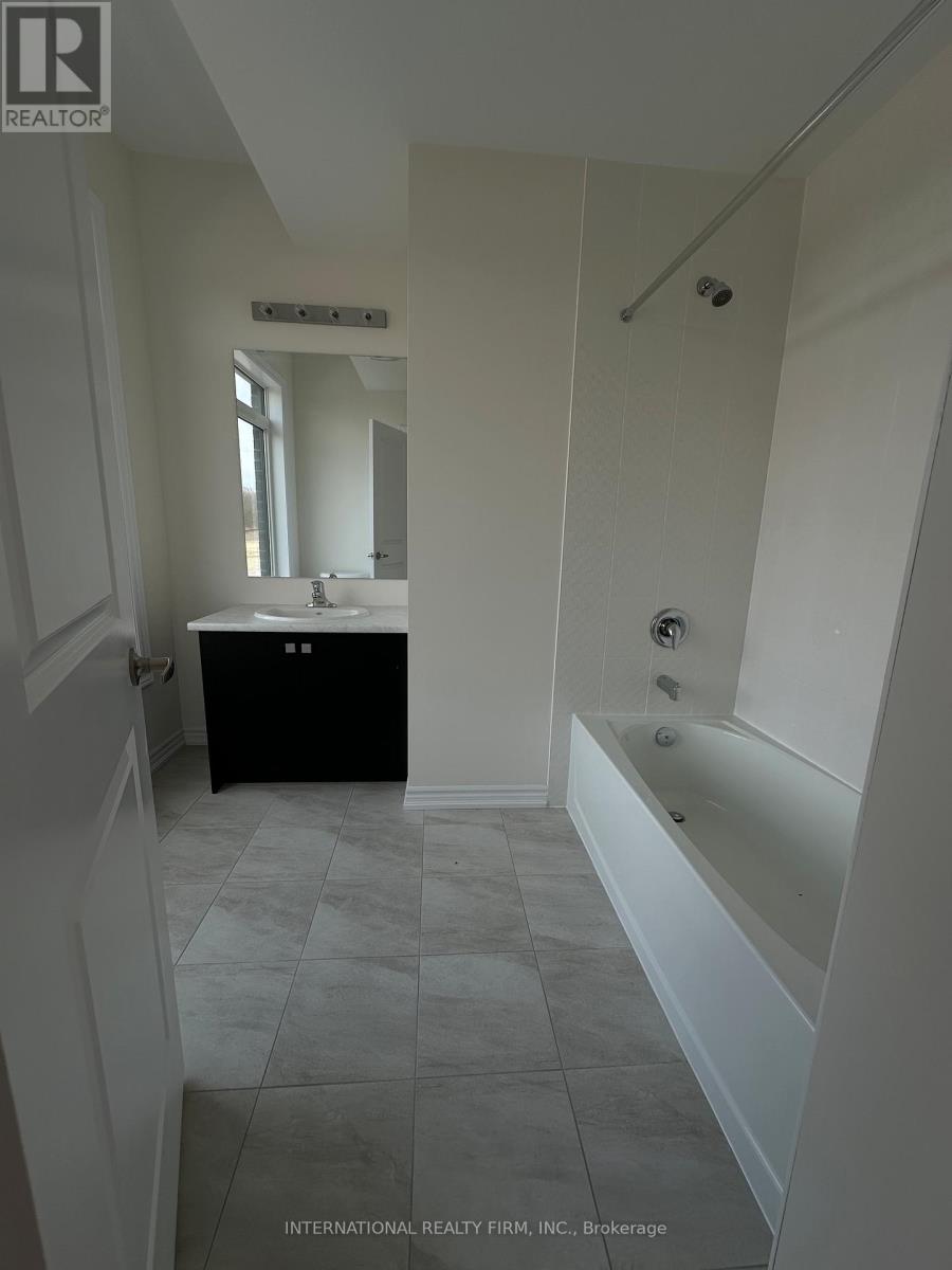 8 Zaba Road, Barrie, Ontario  L9J 0L9 - Photo 22 - S12026383