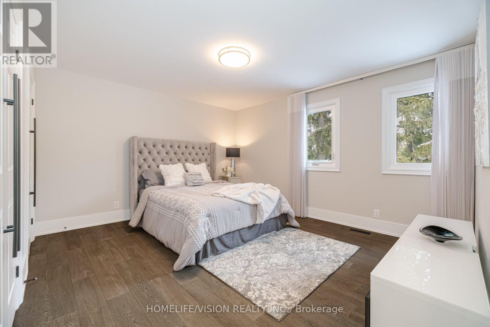 1298 Bunsden Avenue, Mississauga, Ontario  L5H 3T9 - Photo 24 - W12026398