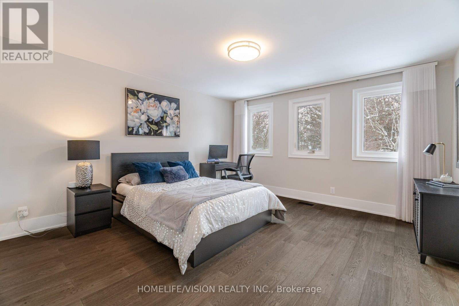 1298 Bunsden Avenue, Mississauga, Ontario  L5H 3T9 - Photo 25 - W12026398