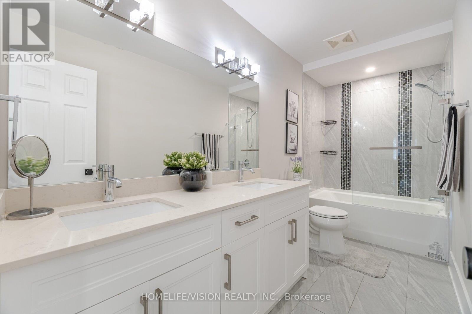 1298 Bunsden Avenue, Mississauga, Ontario  L5H 3T9 - Photo 28 - W12026398