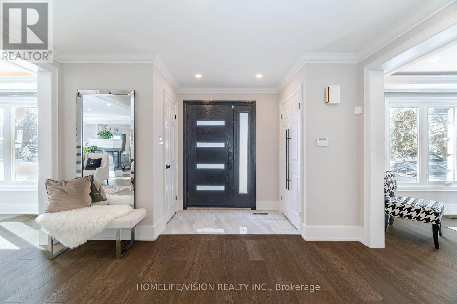 Property at 1298 BUNSDEN AVENUE image 3
