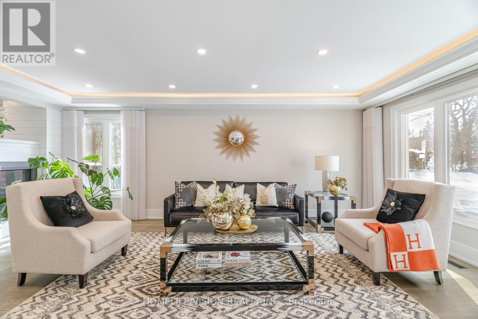 Property at 1298 BUNSDEN AVENUE image 4