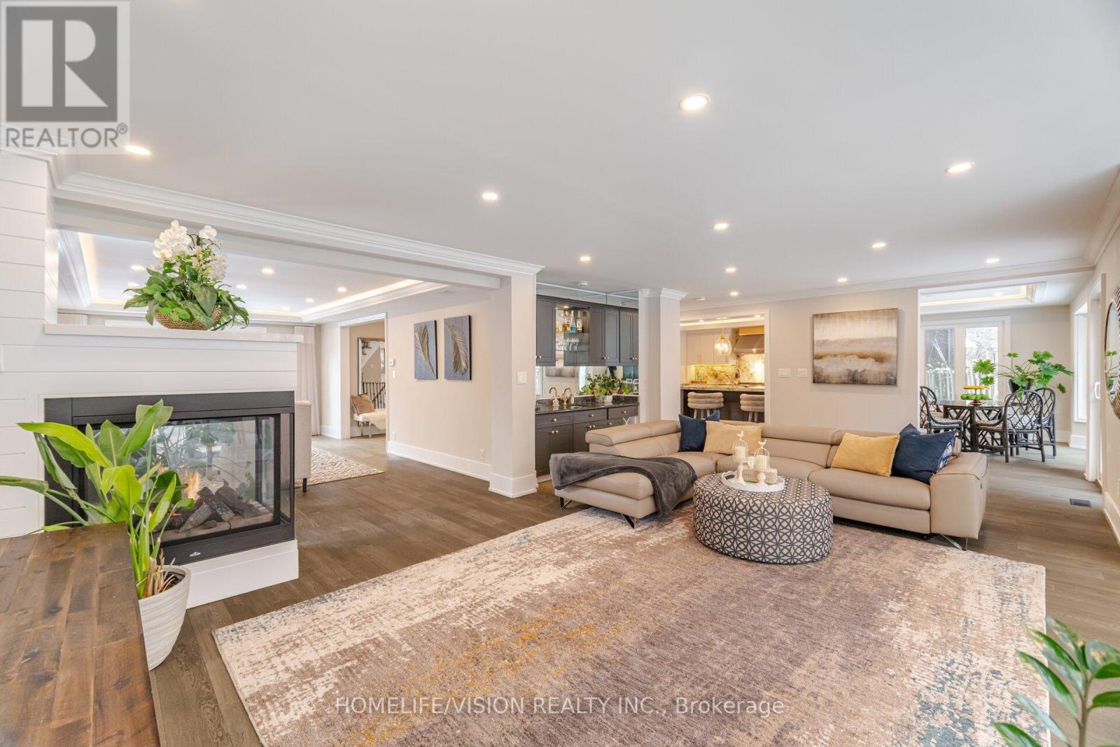 1298 Bunsden Avenue, Mississauga, Ontario  L5H 3T9 - Photo 8 - W12026398