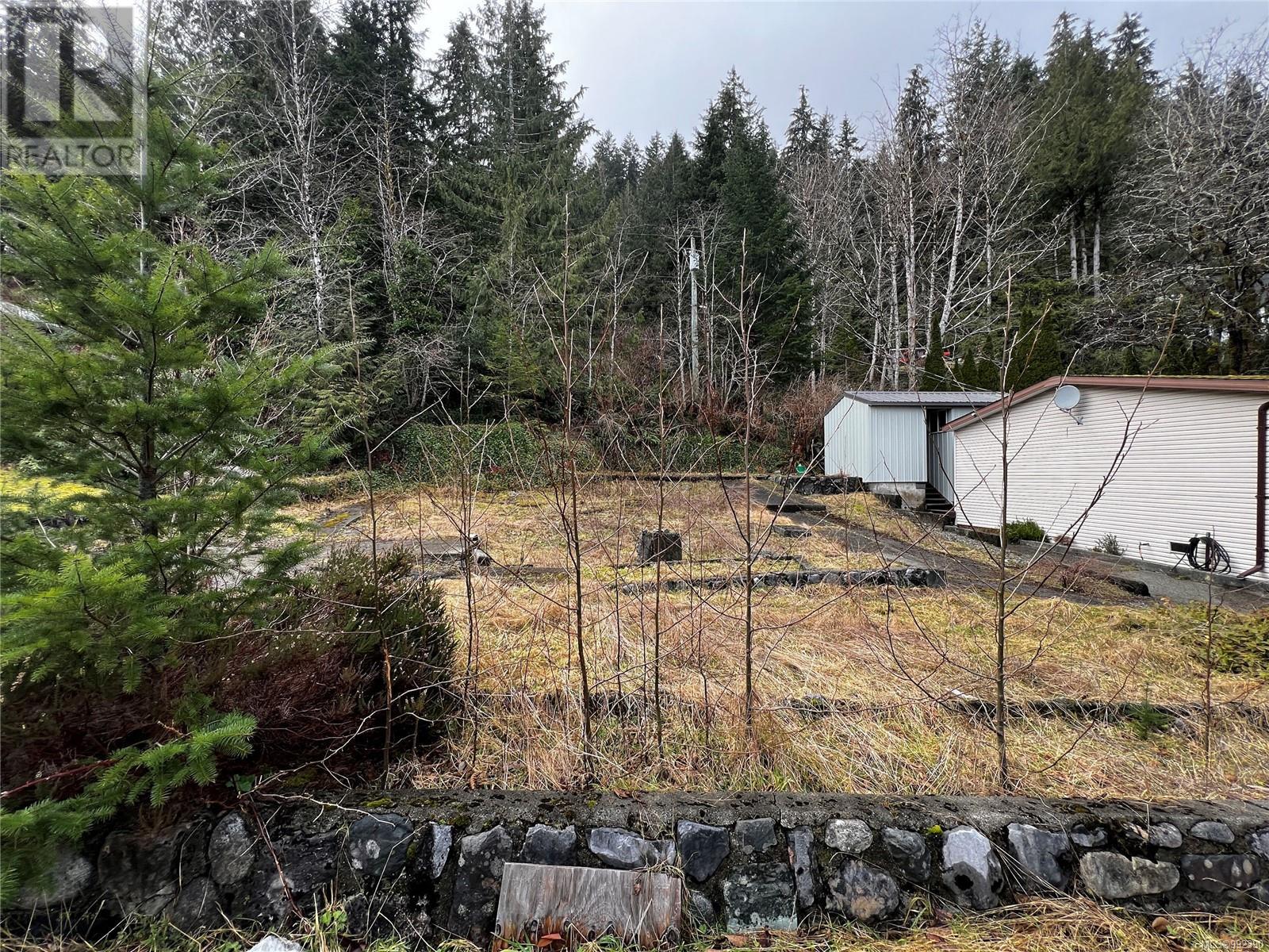 Property at 854 Maquinna Dr S image 2