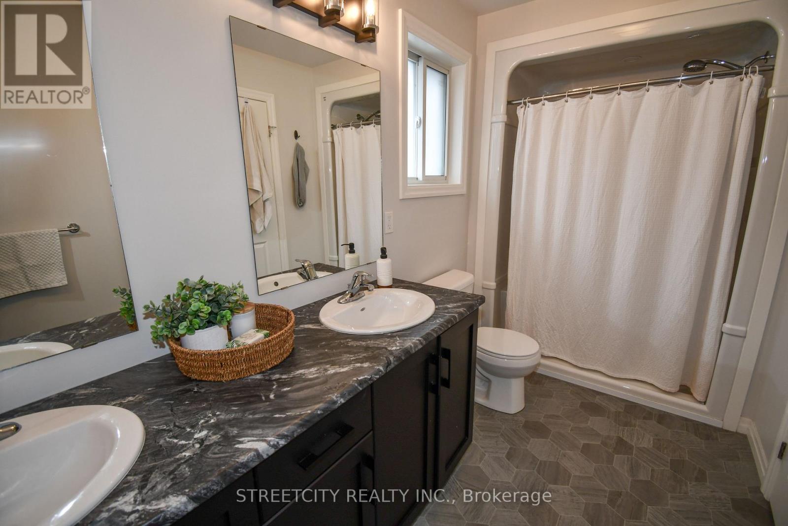 4 Fox Hollow Court, St. Thomas, Ontario  N5R 0J6 - Photo 22 - X11966774