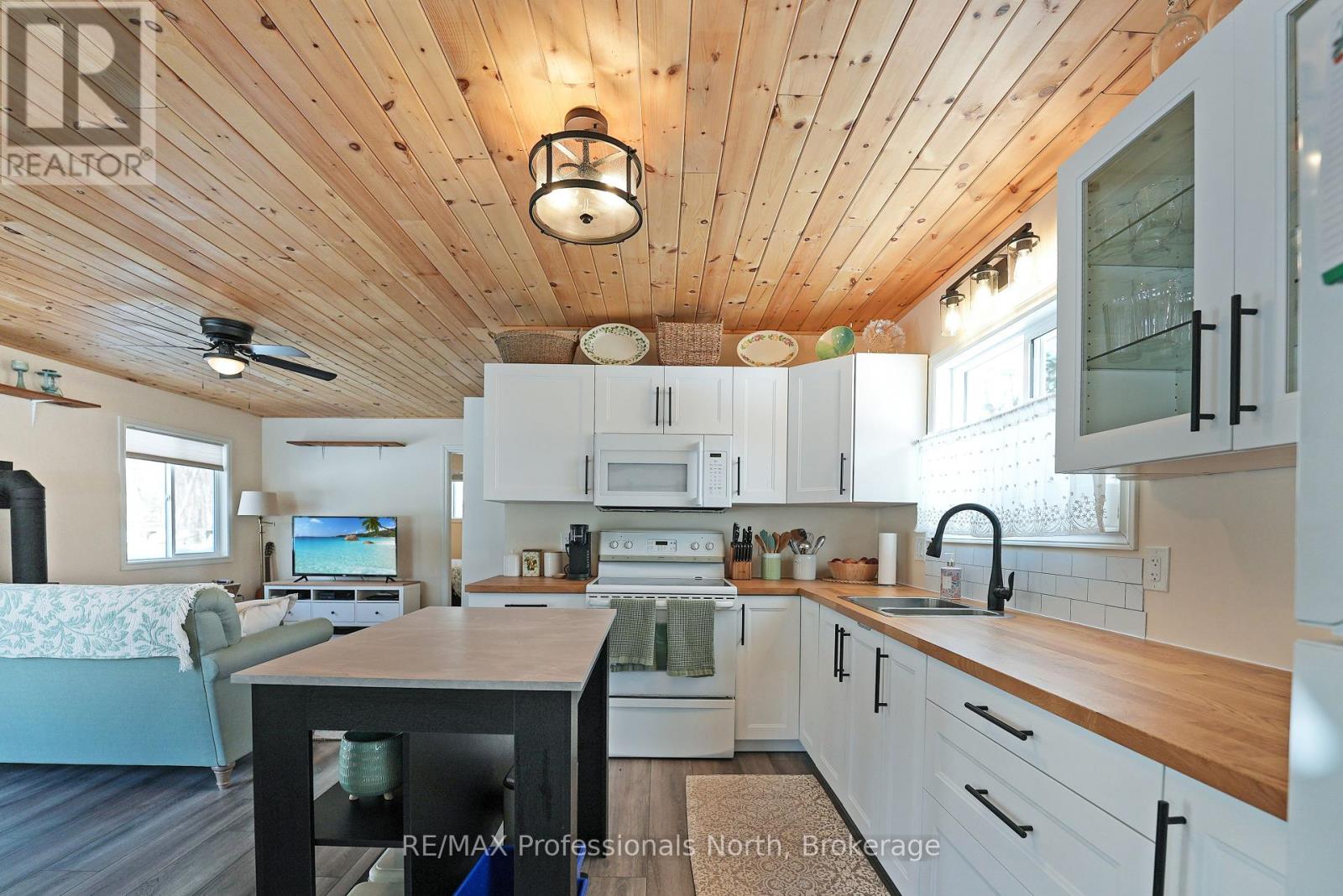 1534 Salerno Lake Road, Highlands East, Ontario  K0M 1X0 - Photo 6 - X12026520