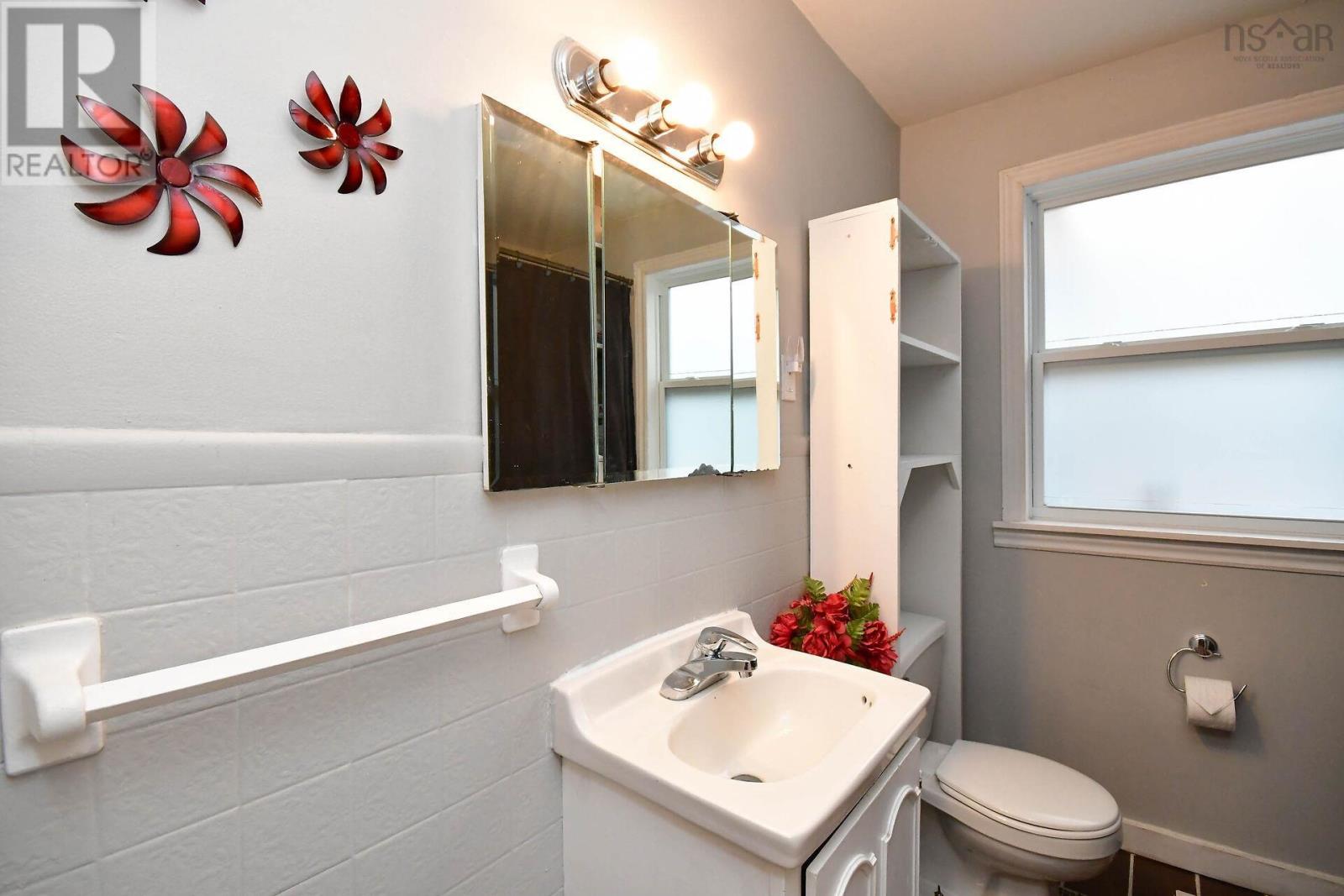 2732 Sackville Drive, Upper Sackville, Nova Scotia  B4E 3C3 - Photo 15 - 202505194