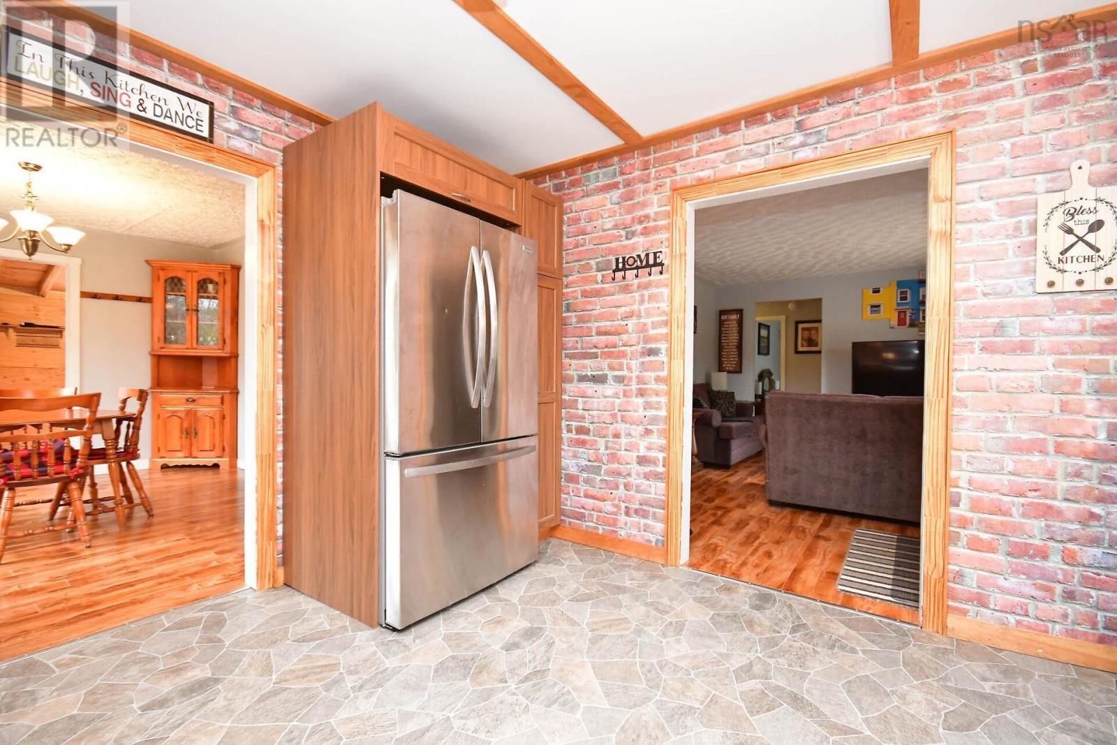 2732 Sackville Drive, Upper Sackville, Nova Scotia  B4E 3C3 - Photo 5 - 202505194