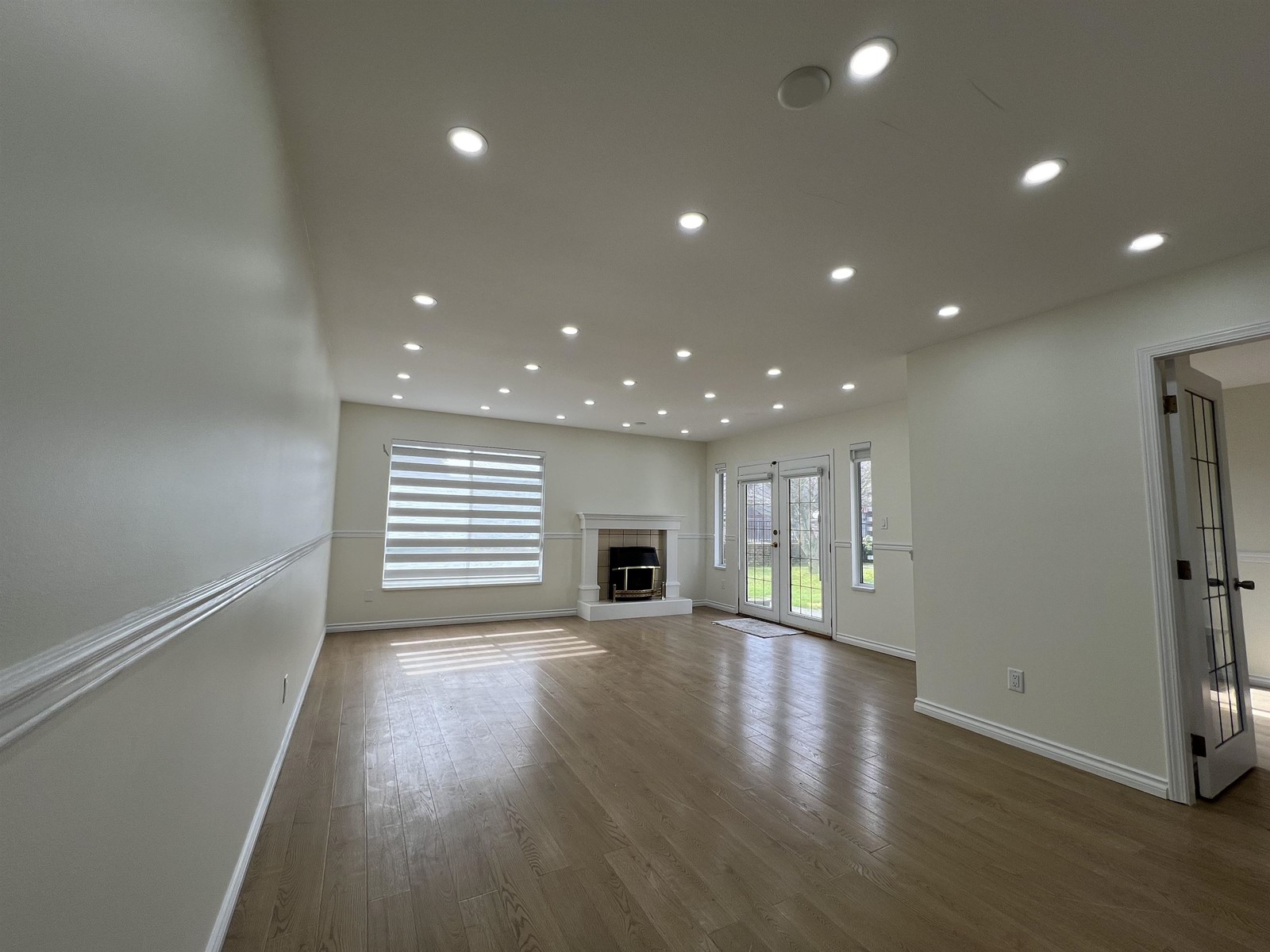 Property at 129 13725 72A AVENUE AVENUE image 3