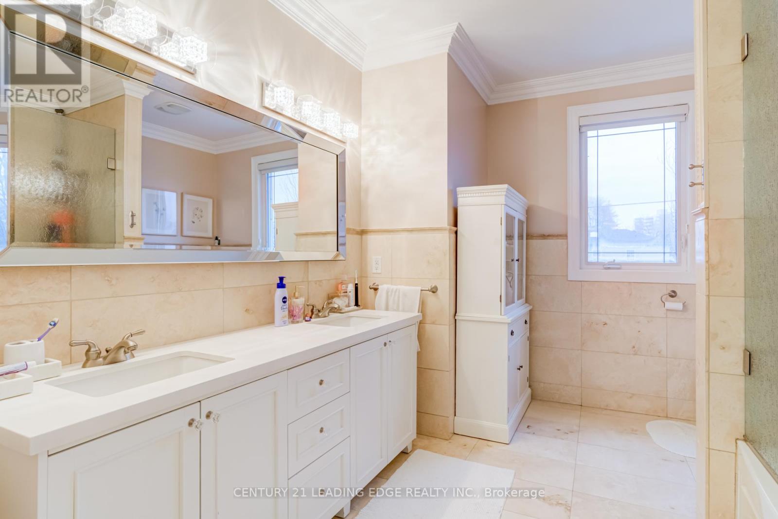 127 Sultana Avenue, Toronto, Ontario  M6A 1T6 - Photo 23 - C12026448