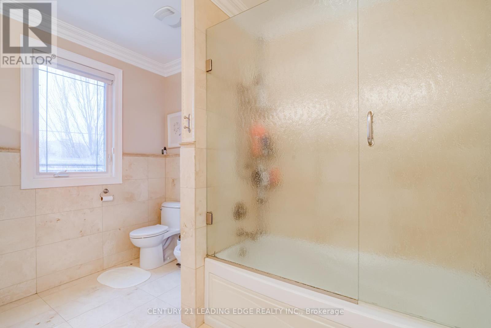 127 Sultana Avenue, Toronto, Ontario  M6A 1T6 - Photo 24 - C12026448