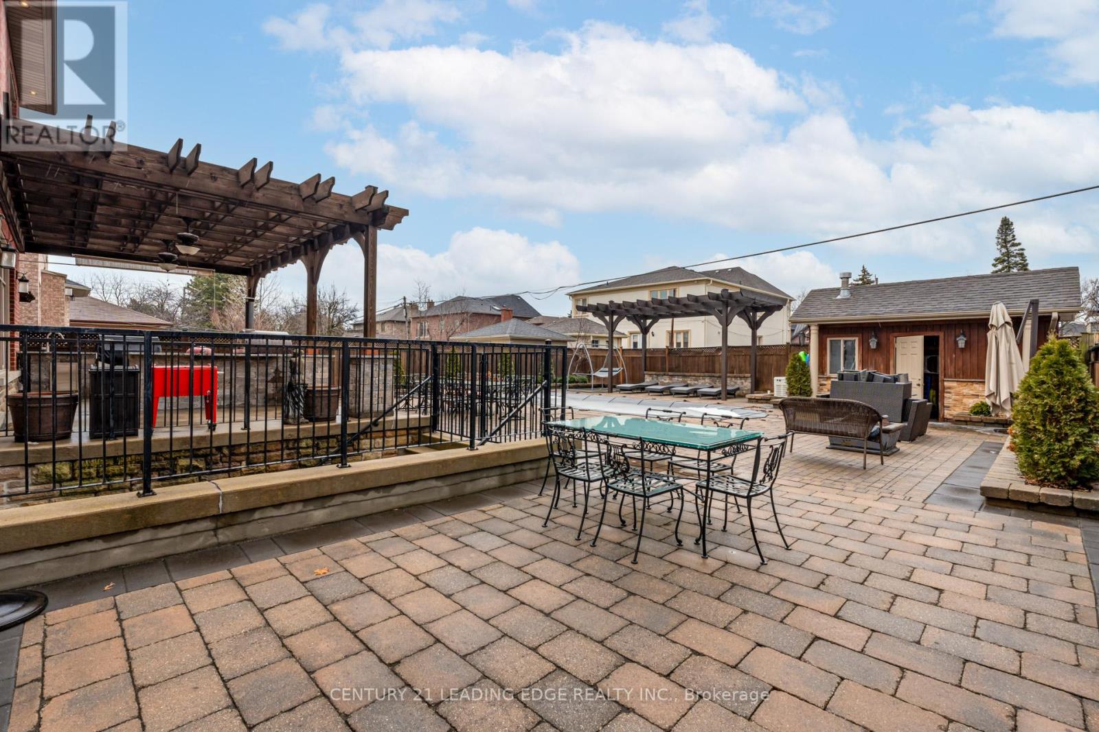 127 Sultana Avenue, Toronto, Ontario  M6A 1T6 - Photo 37 - C12026448