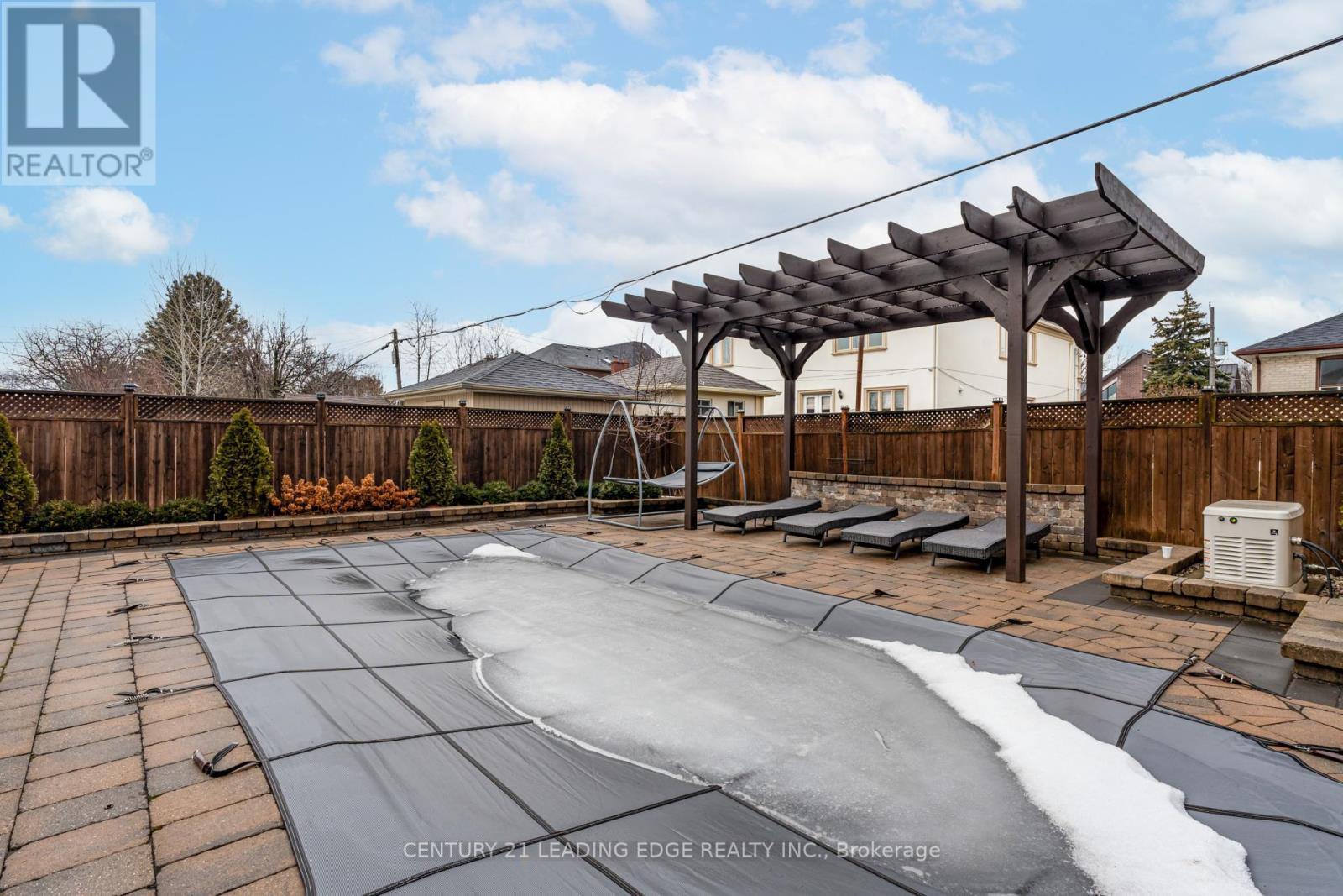 127 Sultana Avenue, Toronto, Ontario  M6A 1T6 - Photo 40 - C12026448