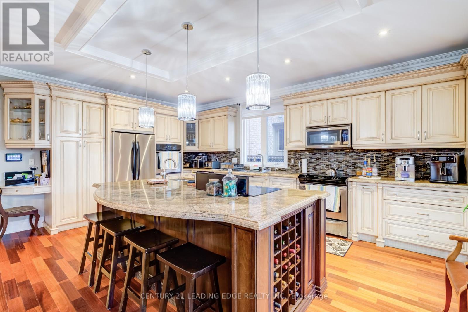 127 Sultana Avenue, Toronto, Ontario  M6A 1T6 - Photo 8 - C12026448